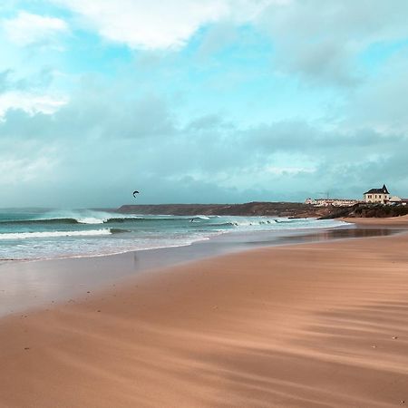 Westside Beach House Peniche Εξωτερικό φωτογραφία
