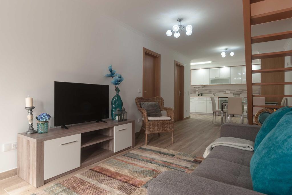 Westside Beach House Peniche Εξωτερικό φωτογραφία